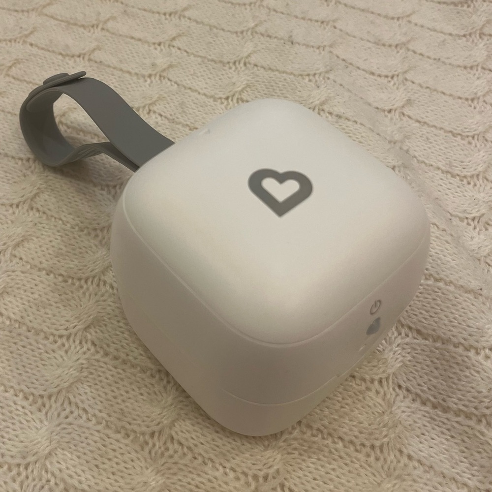 Munchkin pacifier sterilizer